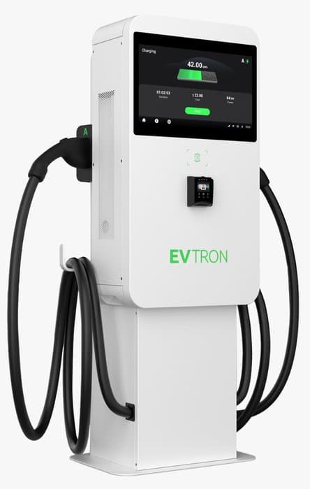Cargador DC Autel de 50 kW con marca EVTron